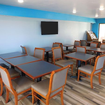 Days Inn By Wyndham Oklahoma City Nw Expressway Warr Acres Eksteriør billede