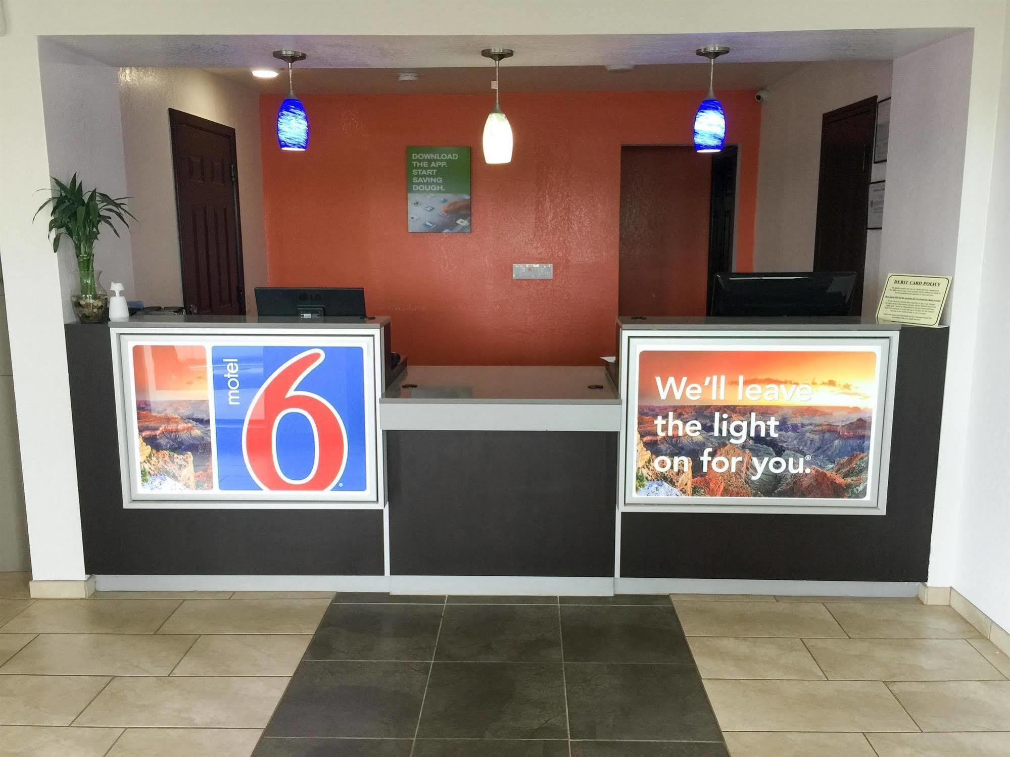 Days Inn By Wyndham Oklahoma City Nw Expressway Warr Acres Eksteriør billede