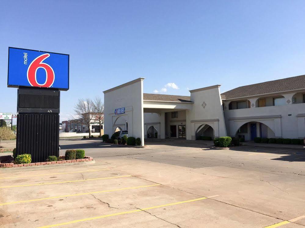 Days Inn By Wyndham Oklahoma City Nw Expressway Warr Acres Eksteriør billede