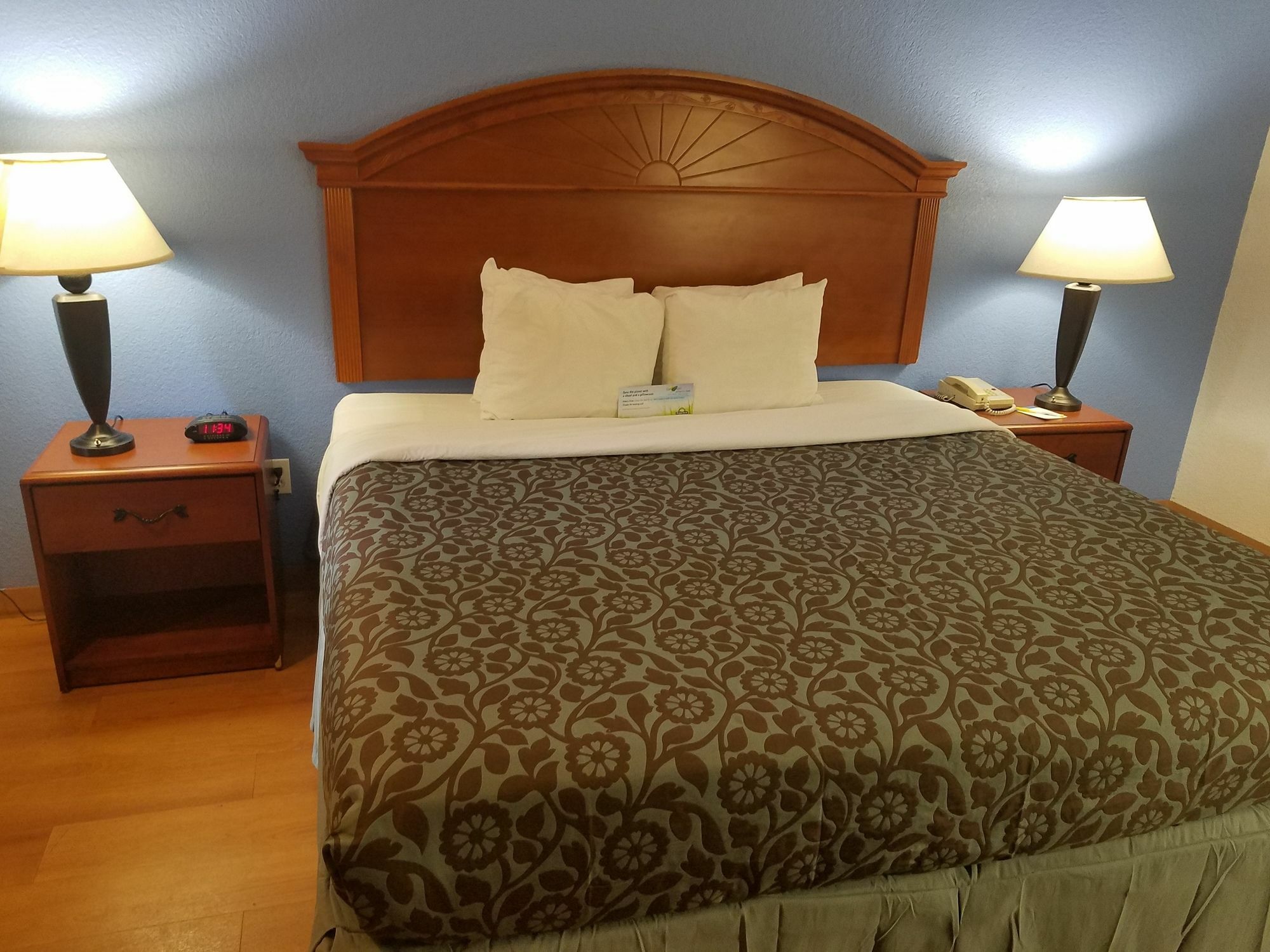 Days Inn By Wyndham Oklahoma City Nw Expressway Warr Acres Eksteriør billede